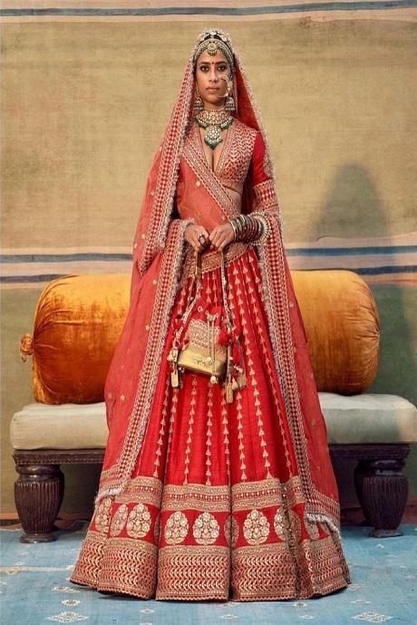 Sabyasachi Spring-Summer Collection Is Here To Give You All The Feels |  Bridal lehenga choli, Indian outfits, Indian bridal